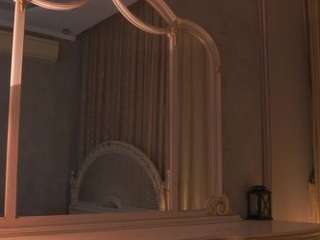 CarrieCapezzuto live cam preview