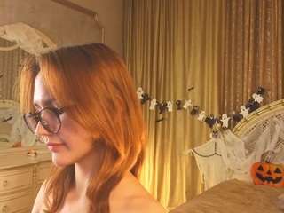 CarrieCapezzuto live cam preview