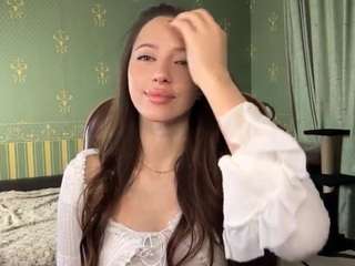 Live webcam model dionyazdani on Soda Cams