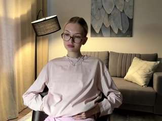 Live webcam model dorthycalabretta on Soda Cams