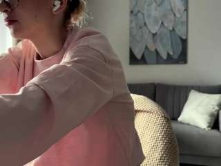 Live webcam model dorthycalabretta on Soda Cams