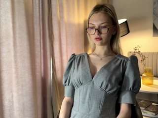 Live webcam model dorthycalabretta on Soda Cams