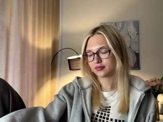 Ce modèle est en direct maintenant. dorthycalabretta