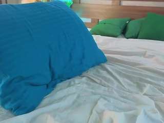 evaleester's CamSoda show and profile