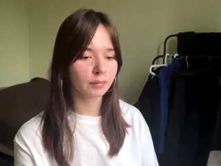 Live webcam model luciecatus on Soda Cams