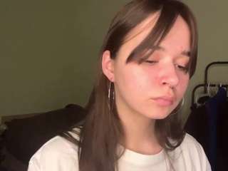 Live webcam model luciecatus on Soda Cams