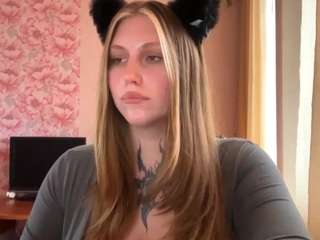 Live webcam model maricruzweisbrod on Soda Cams