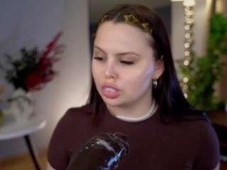 paadmaa live webcam show