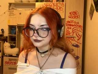 redheadcatxdd Live Webcam on CamSoda