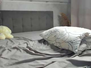 sew-sunny live webcam show