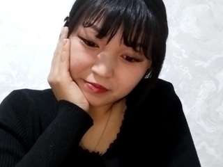 Live webcam model tienszumny on Soda Cams