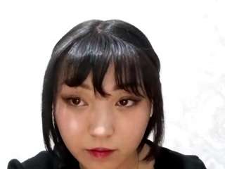 Live webcam model tienszumny on Soda Cams