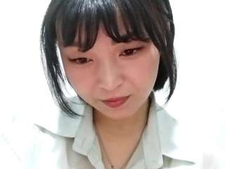 Live webcam model tienszumny on Soda Cams