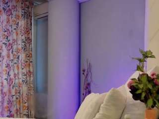 yasminstormx's CamSoda show and profile