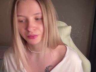 Live webcam model kalisoltero on Soda Cams