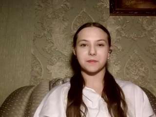 Live webcam model lavonagold on Soda Cams