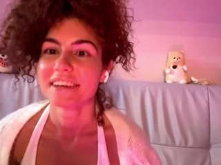 Live webcam model alainemcwells on Soda Cams