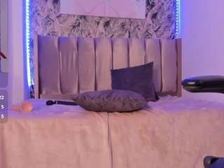 Live webcam model karolina-vince on Soda Cams