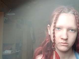 tiakedia's CamSoda show and profile