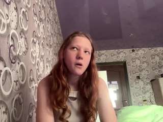 Molly live webcam show