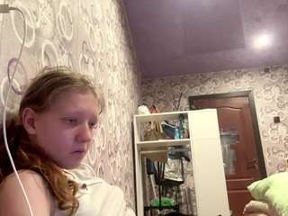 Molly live webcam show