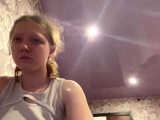Molly live webcam show