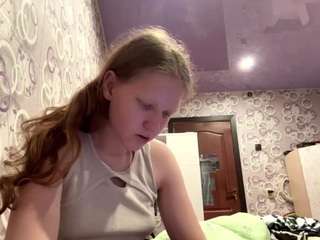 Molly live webcam show