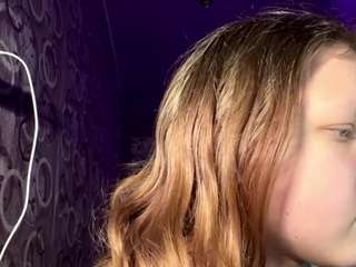 Molly live cam preview