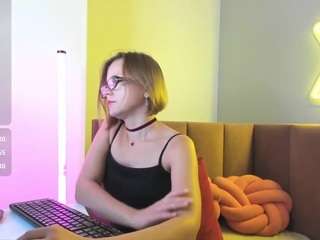 EmmaEthereal live cam