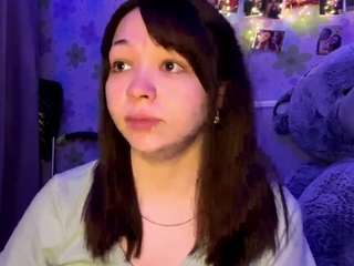 fehackleman, female webcam model,  years old, on live webcam