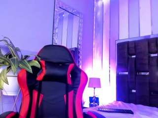 le modèle ninabloom est en webcam porno dans un show sur le site camsoda, il possède les tags suivants: american,no smoking,fuck machine,handjob,huge tits,latina,lovense,lush,mistress,naked,no drinking,orgasm,anal toys,pussyplay,sex toys,solo,spank,spanking,squirt,tattoos