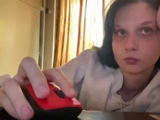 PhoebeRandzin live webcam show