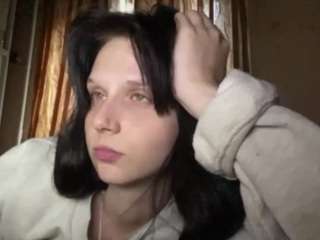 PhoebeRandzin live webcam show