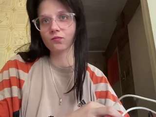 PhoebeRandzin live webcam show