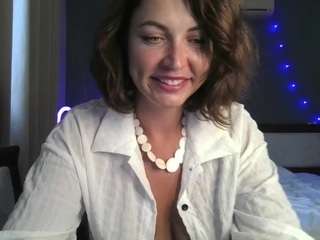 alice-honeyfaucett webcam