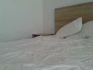 alice-honeyfaucett webcam