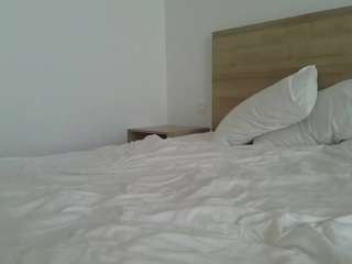 alice-honeyfaucett webcam