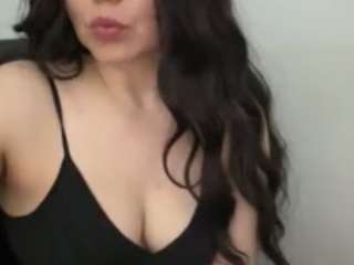 Live webcam model candy1911 on Soda Cams