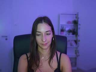 crystalbrunette18 webcam
