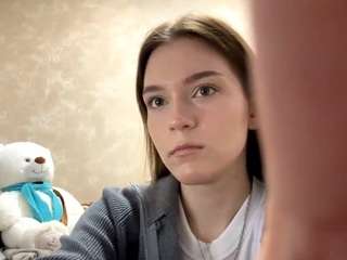 Live webcam model darlenaparrigan on Soda Cams