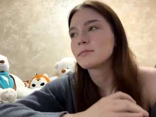 Live webcam model darlenaparrigan on Soda Cams