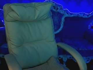 Live cam show with DaryanaGray