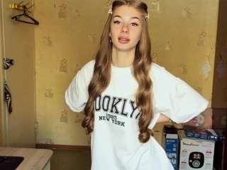 Live webcam model janniearonow on Soda Cams