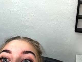 janniearonow Live Webcam on CamSoda