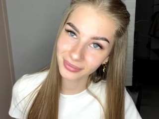 janniearonow Live Webcam on CamSoda