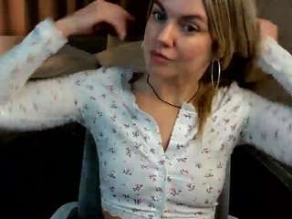 Live webcam model jennifer-perezz on Soda Cams