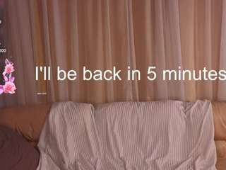 Live webcam model lunacaams on Soda Cams