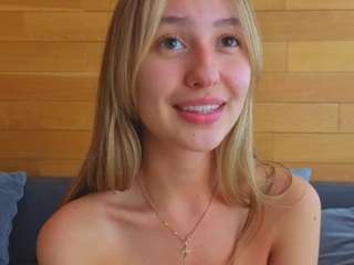 lunacaams live webcam show