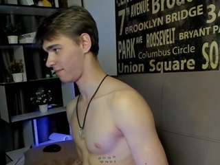 Ten model jest teraz na żywo. mistralcrush