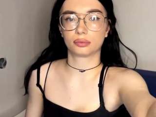 Live webcam model svetlanarusser on Soda Cams